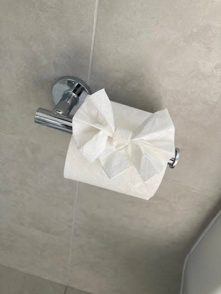 Cleaning detail photograph